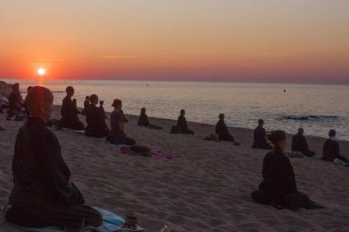 zazen frente al mar 2