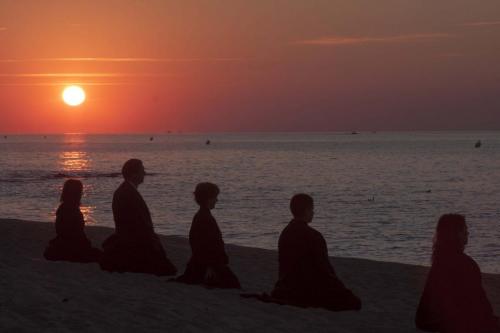 zazen frente al mar 3