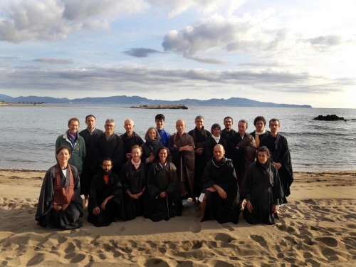 grupo Zen y Playa VI  