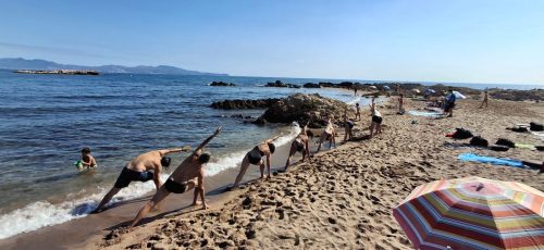 Yoga en la playa