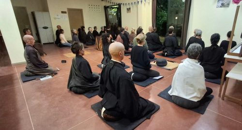 zazen al interior
